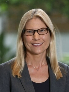Insights From Former HHS Secretaries Enhance the Classroom Experience at Miami Herbert Business School