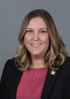 Dr. Courtney Whitt Receives State Award Honoring Service to Underserved