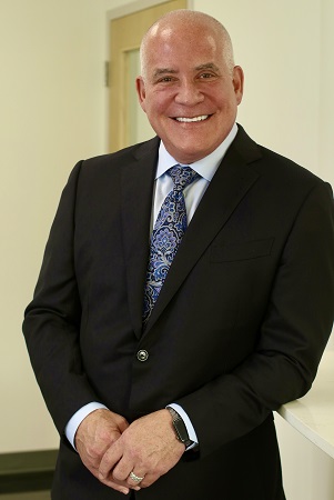 Salute to Doctors – Delray Medical Center – Lloyd Zucker, MD
