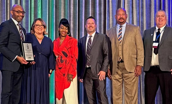 VITAS Healthcare Receives the 2024 DAISY Health Equity Award