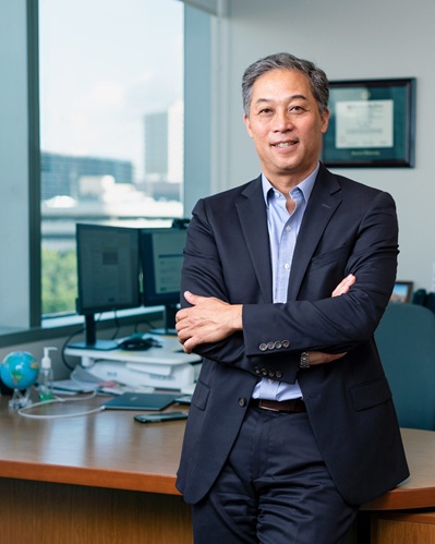 UT MD Anderson names Albert Koong, M.D., Ph.D., chief scientific officer